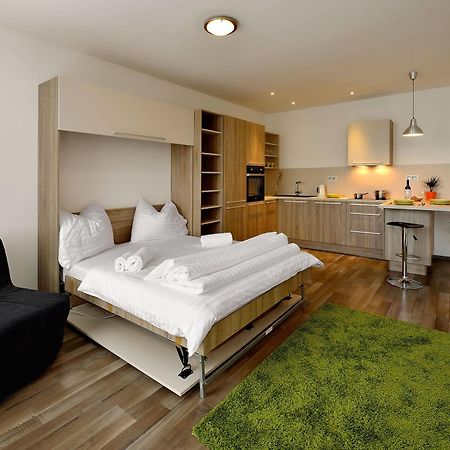 Ambiente Serviced Apartments - Dunajska Pressburg Exterior foto