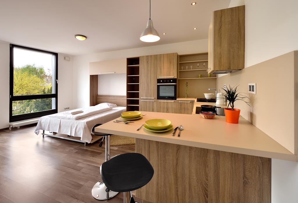 Ambiente Serviced Apartments - Dunajska Pressburg Zimmer foto