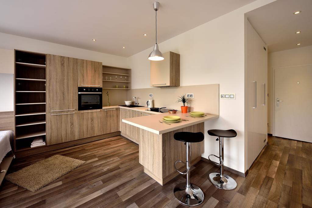 Ambiente Serviced Apartments - Dunajska Pressburg Exterior foto