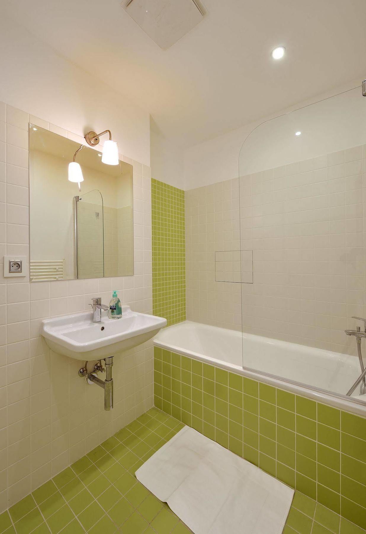 Ambiente Serviced Apartments - Dunajska Pressburg Exterior foto